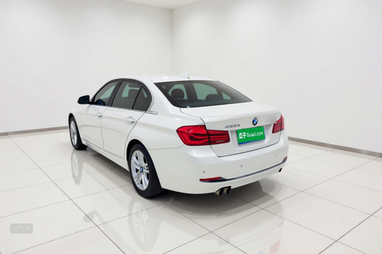 BMW 3 Series 2017 #5 BMW 3 Series 2017 car image #5