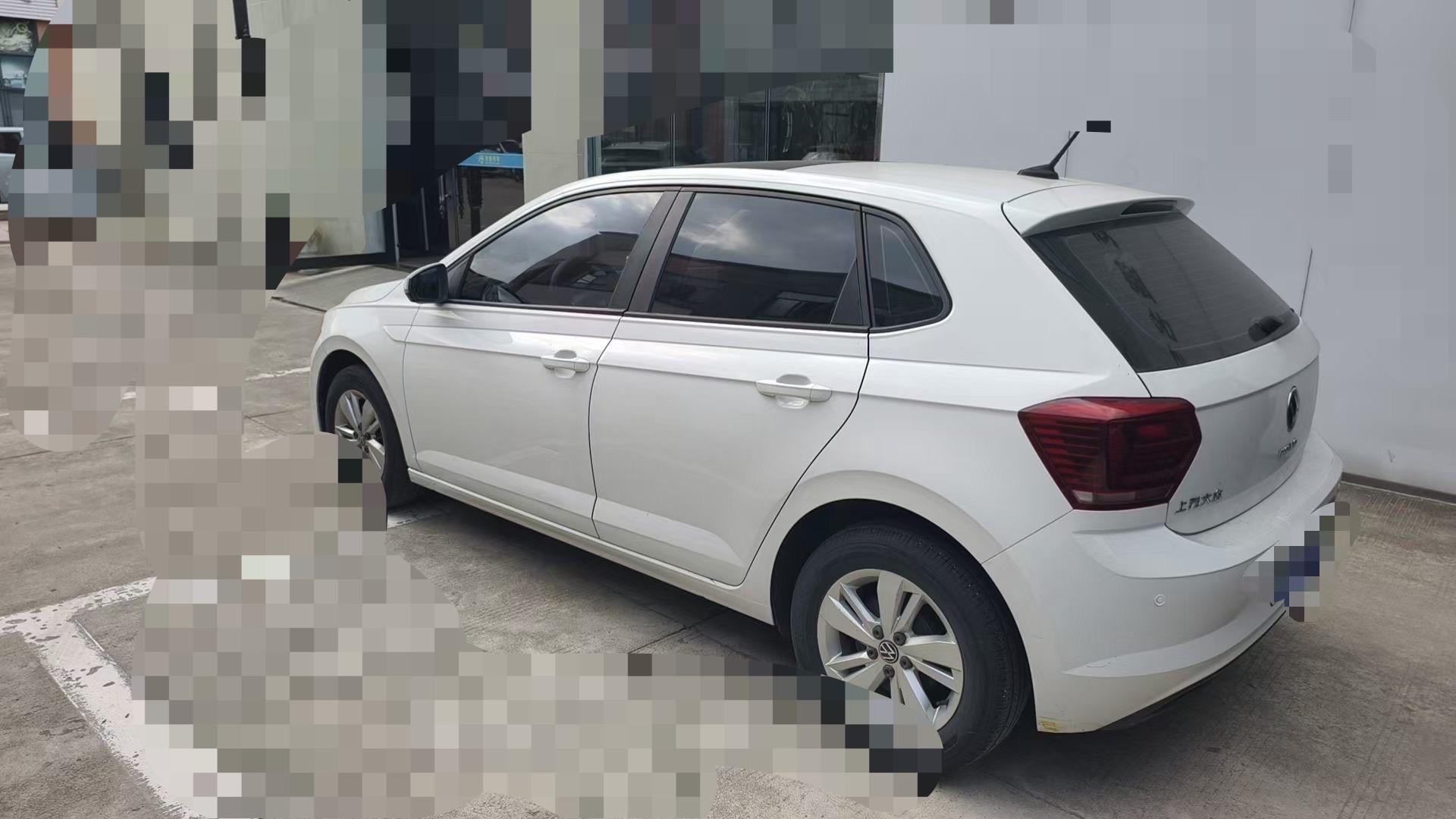 Volkswagen Polo 2021 car image #2