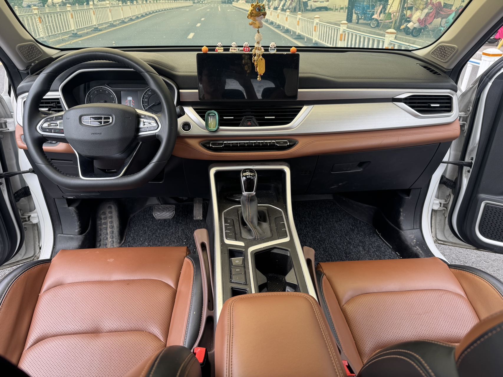 GEELY Vision X6 2020 car image #5