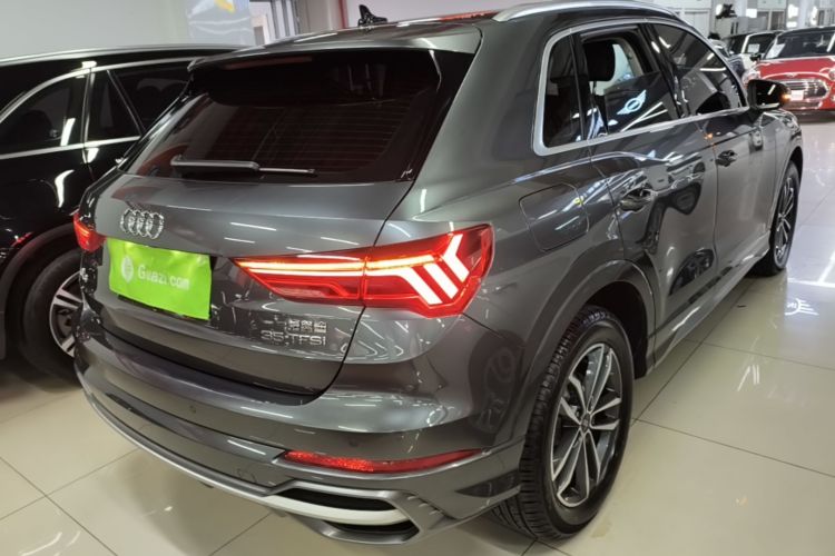 Audi Q3 2021 car image #7