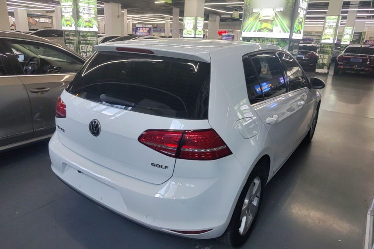 Volkswagen Golf 2016 car image #5