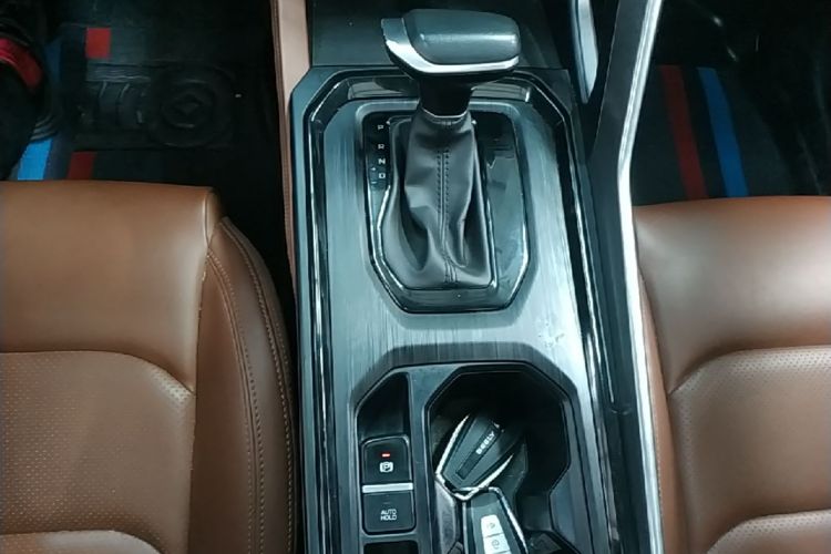 GEELY Vision X6 2022 #14 GEELY Vision X6 2022 car image #14