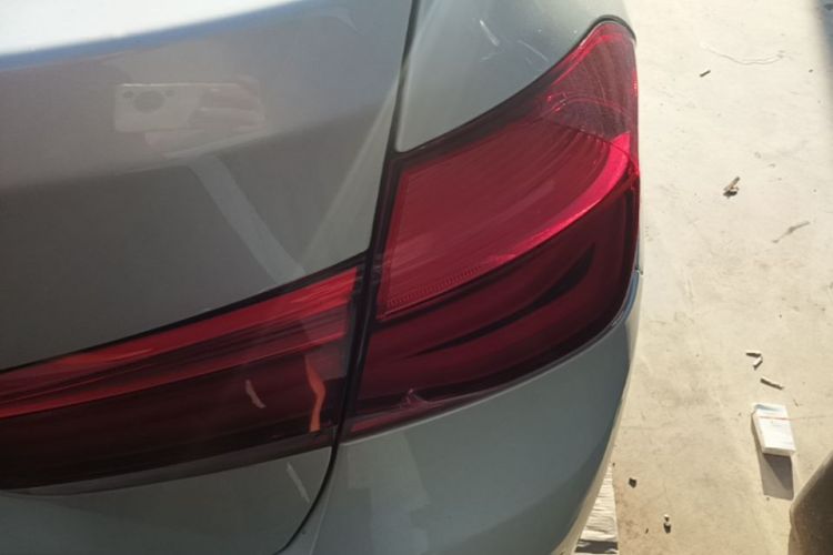 BMW 3 Series 2019 #8 BMW 3 Series 2019 car image #8