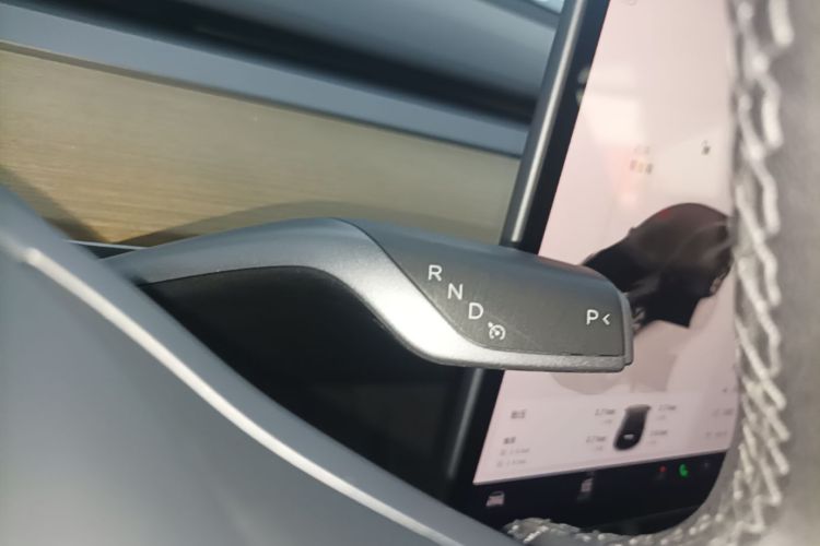 Tesla Model Y 2022 #21 Tesla Model Y 2022 car image #21