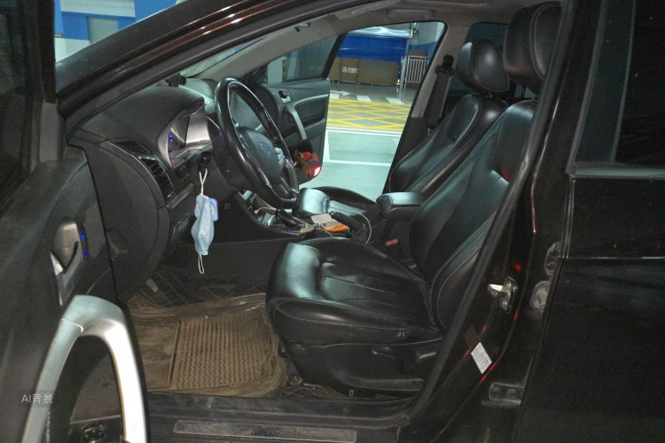 GEELY Emgrand 2015 car image #17