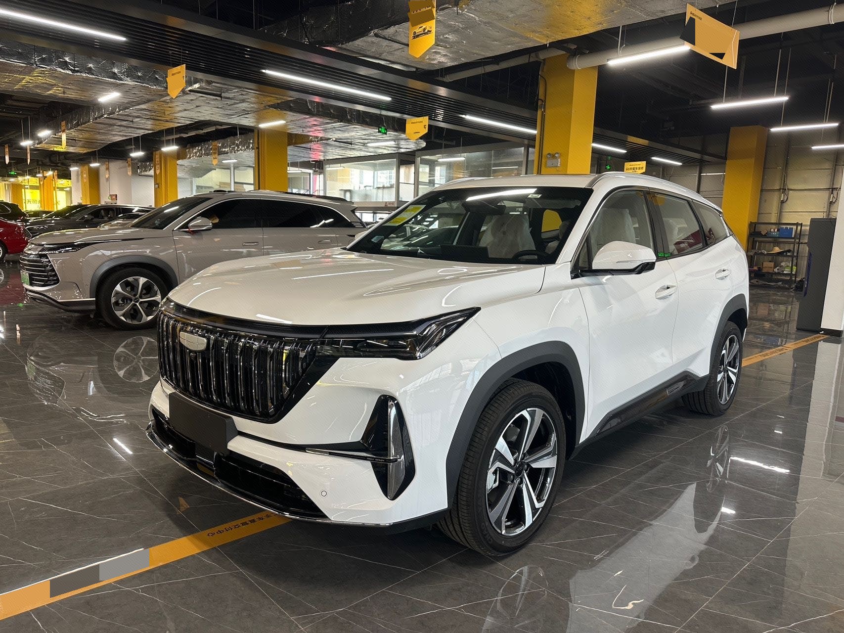 GEELY Boyue L 2025 car image 