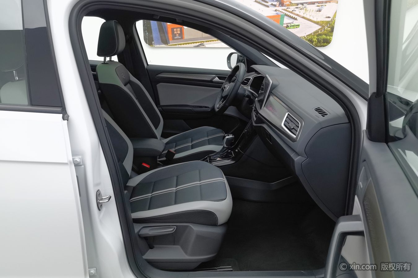 Volkswagen T-Roc 2025 #24 Volkswagen T-Roc 2025 immagine di auto #24
