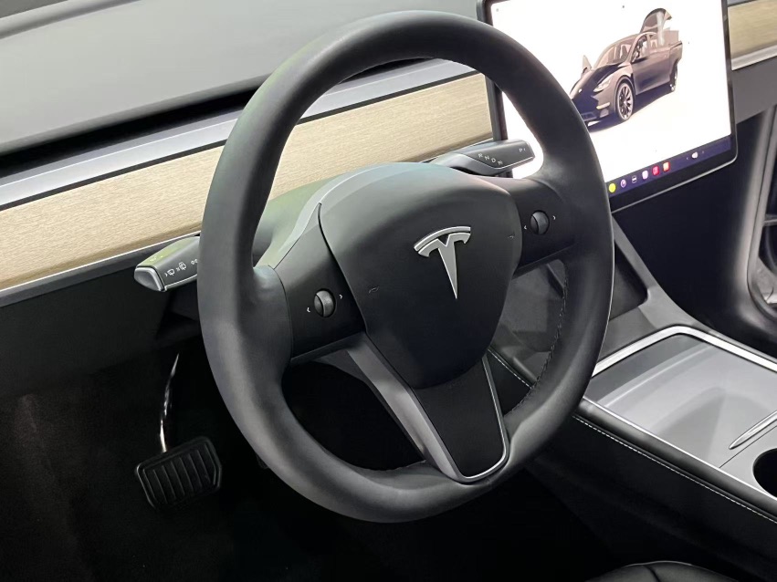 Tesla Model Y 2022 #11 Tesla Model Y 2022 car image #11