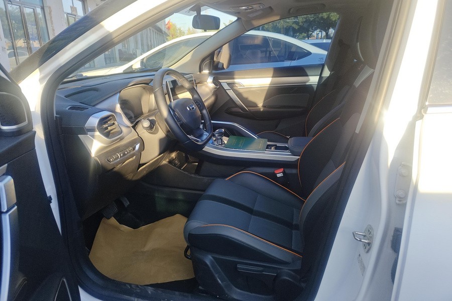 GEELY Coolray 2023 car image #3