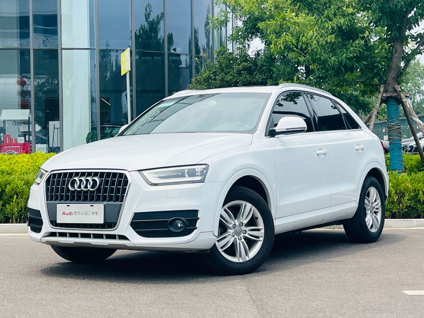 Audi Q3 2015 Audi Q3 2015 car image