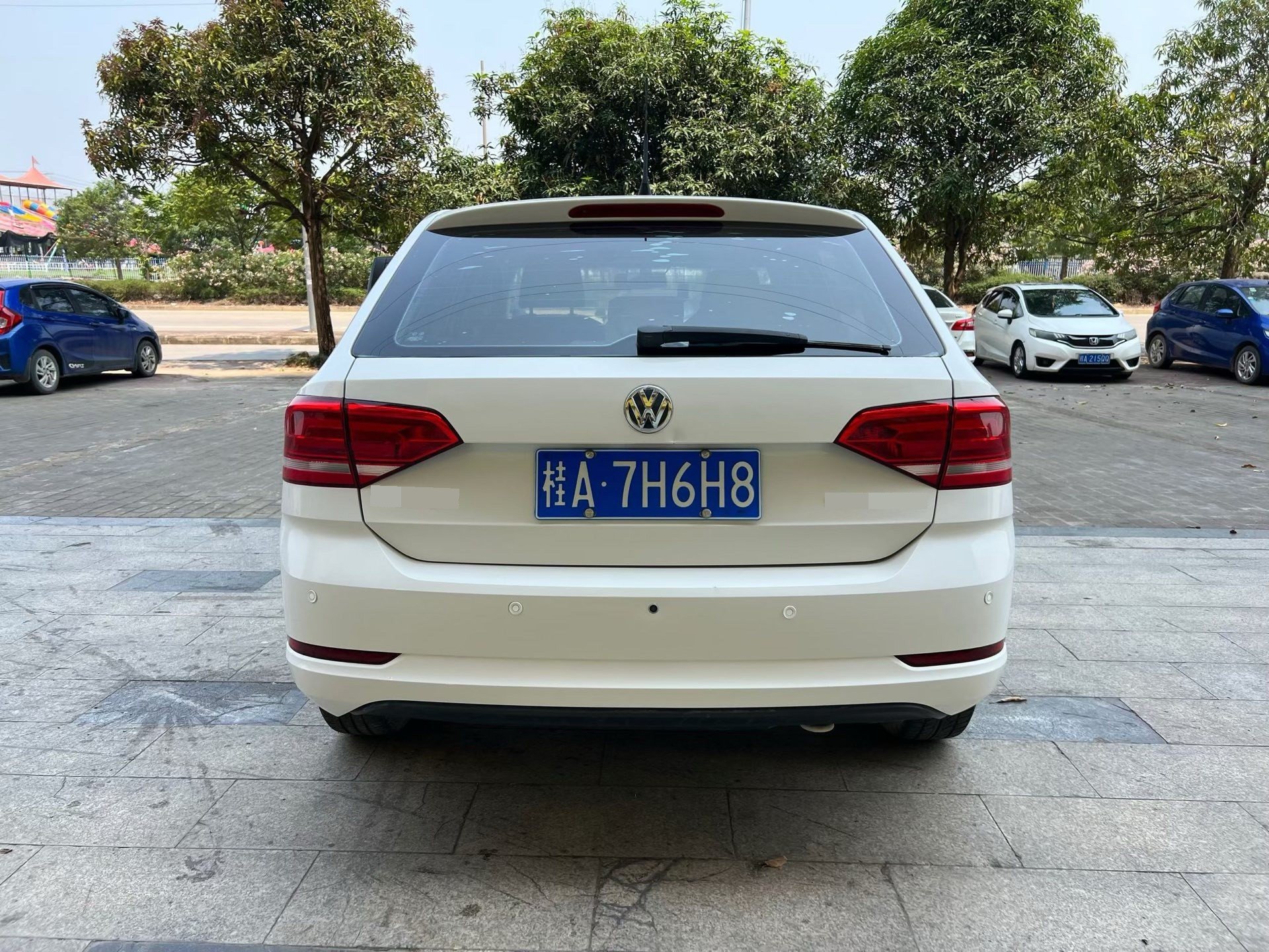 Volkswagen Santana 2016 car image #8