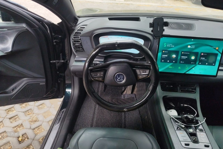 BYD Han 2022 car image #12