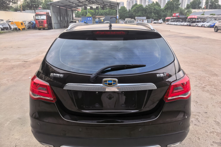 GEELY Emgrand 2016 car image #4