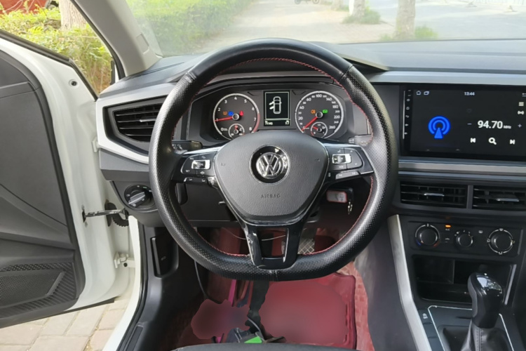 Volkswagen Polo 2021 #15 Volkswagen Polo 2021 car image #15