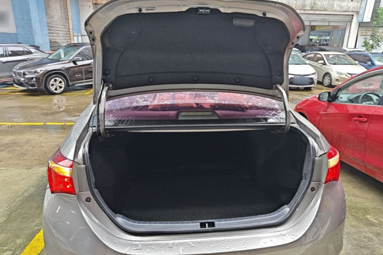 Toyota Corolla 2017 #18 Toyota Corolla 2017 car image #18