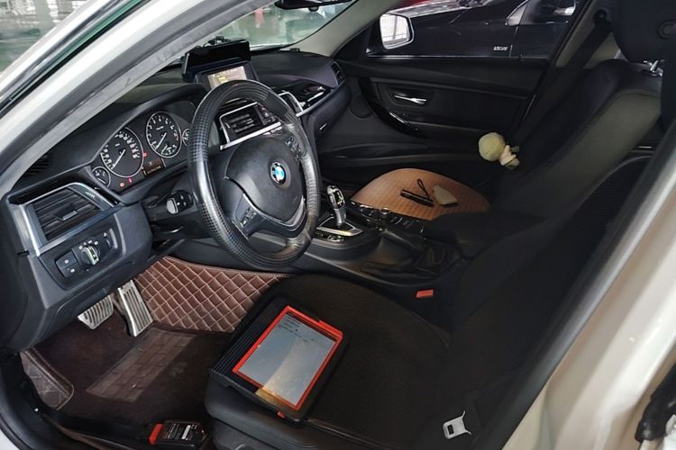 BMW 3 Series 2017 #16 BMW 3 Series 2017 car image #16