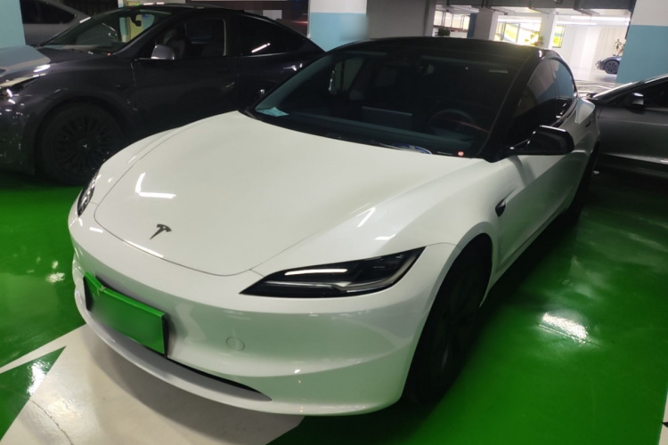 Tesla Model 3 2025 #2 Tesla Model 3 2025 car image #2