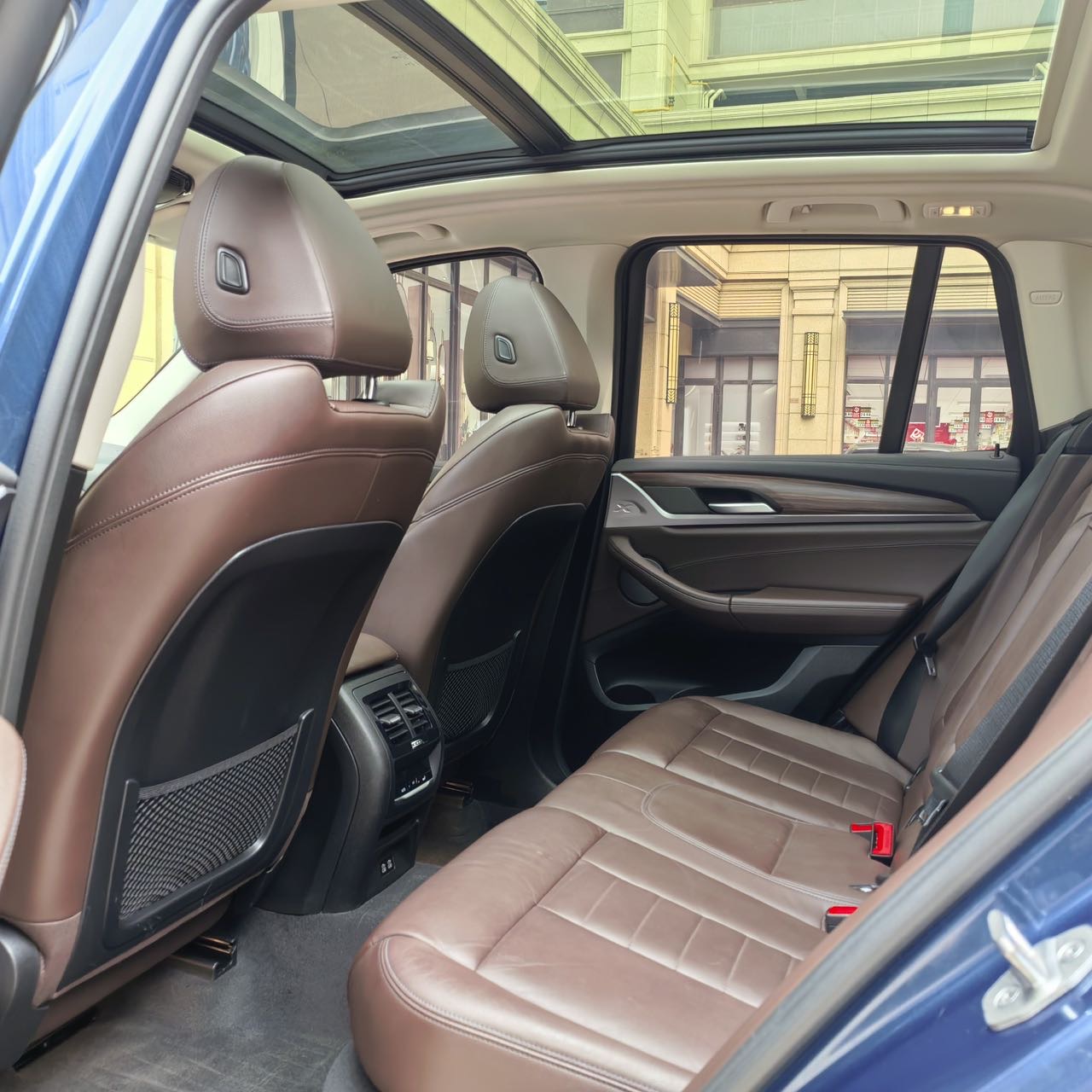 BMW X3 2021 car image #9