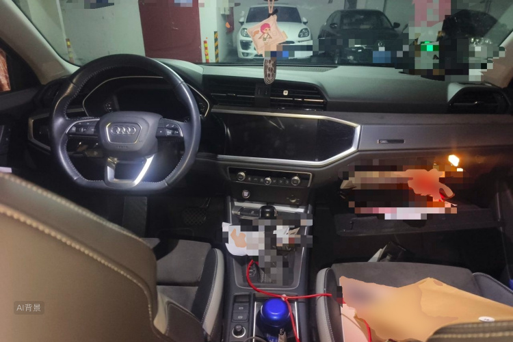 Audi Q3 2020 immagine di auto #11