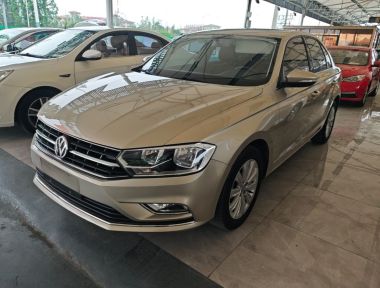 Volkswagen Bora 2016 car image 