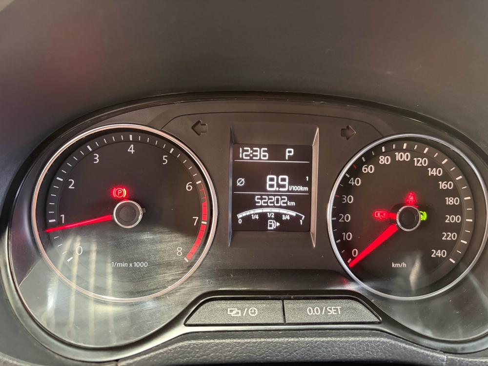 Volkswagen Polo 2016 car image #17