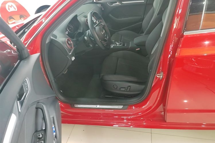 Audi A3 2019 car image #15