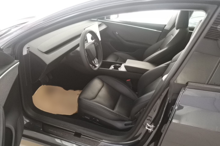 Tesla Model 3 2024 #16 Tesla Model 3 2024 car image #16