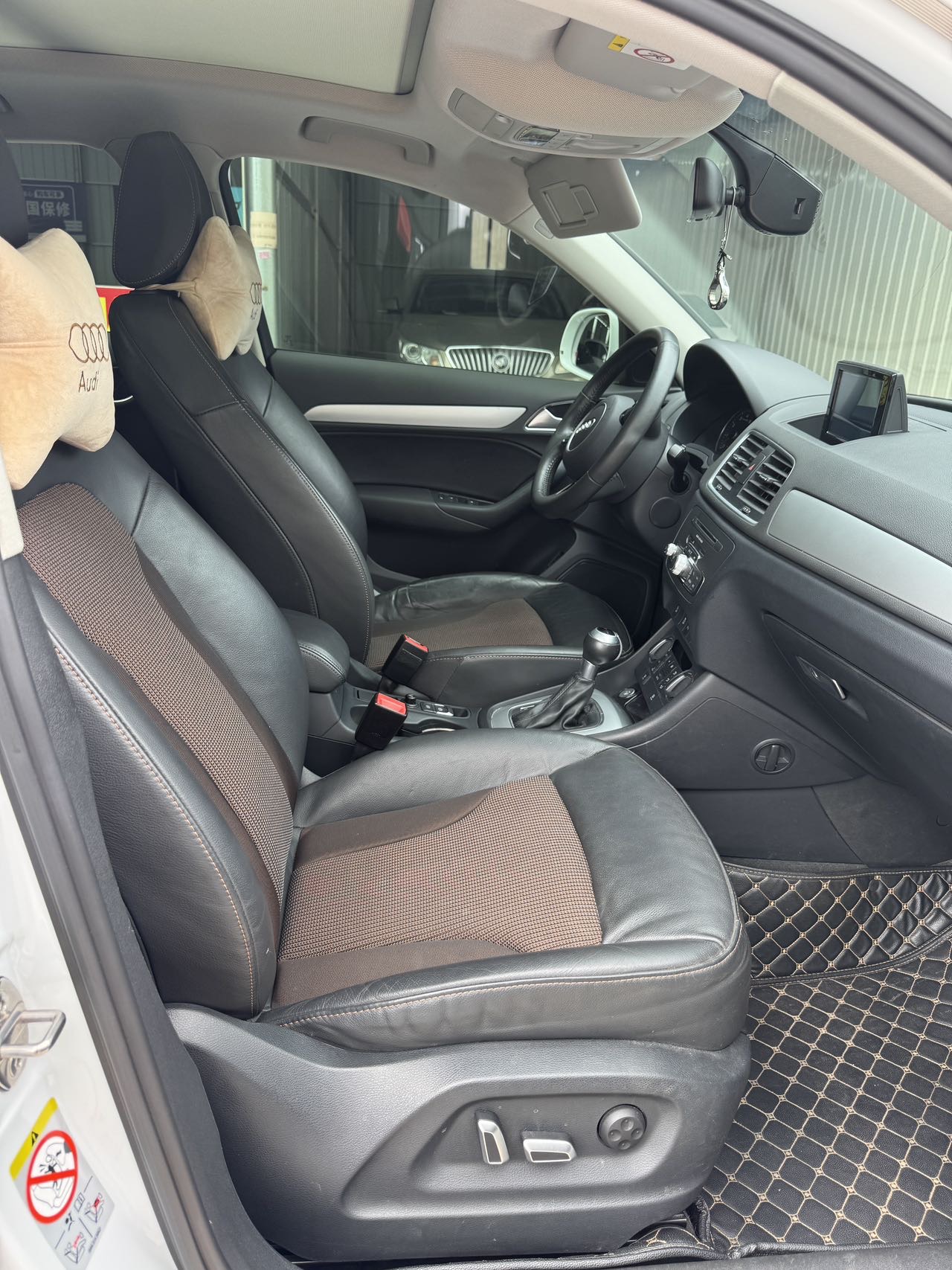 Audi Q3 2018 #5 Audi Q3 2018 car image #5