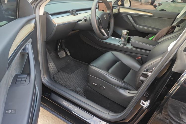 Tesla Model Y 2023 #18 Tesla Model Y 2023 car image #18