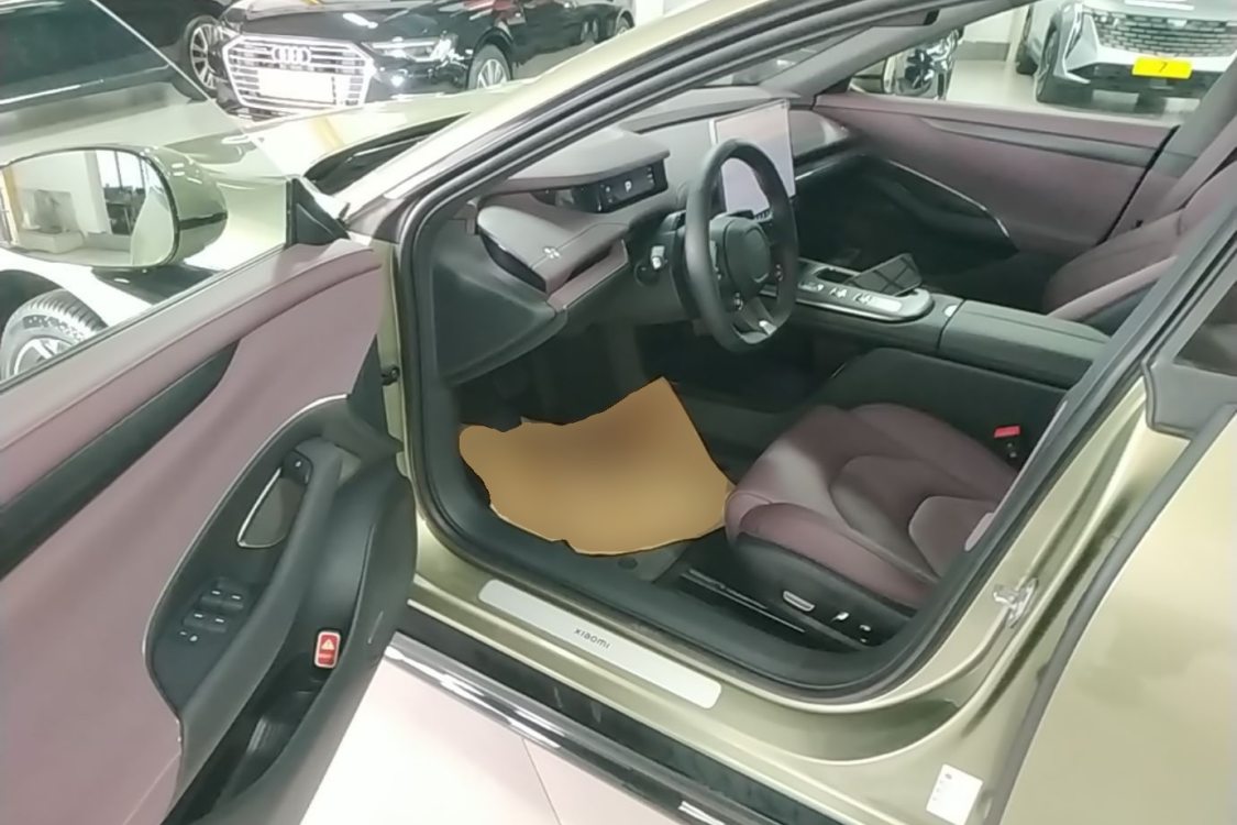 MI SU7 2024 immagine di auto #17