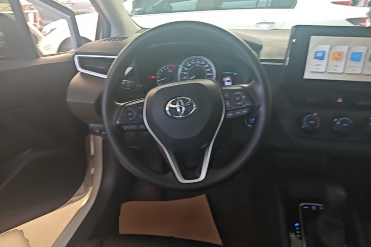 Toyota Corolla 2023 immagine di auto #11