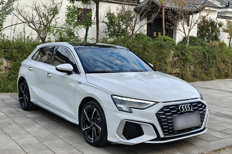 Audi A3 2024 car image #4