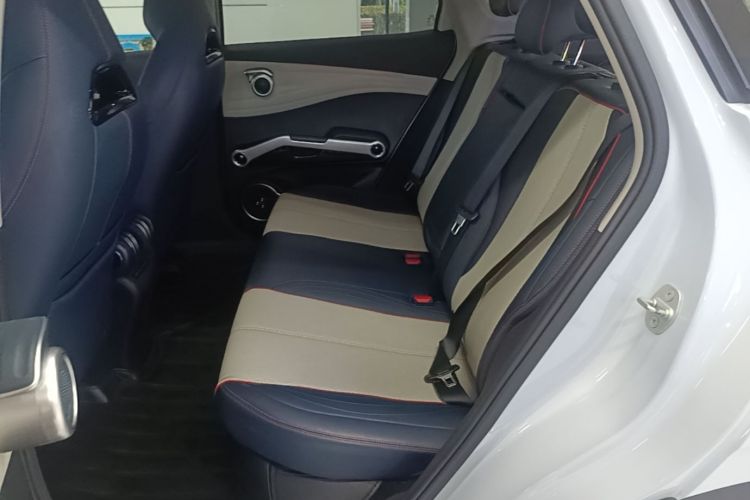 BYD Yuan Plus 2022 изображение автомобиля #13