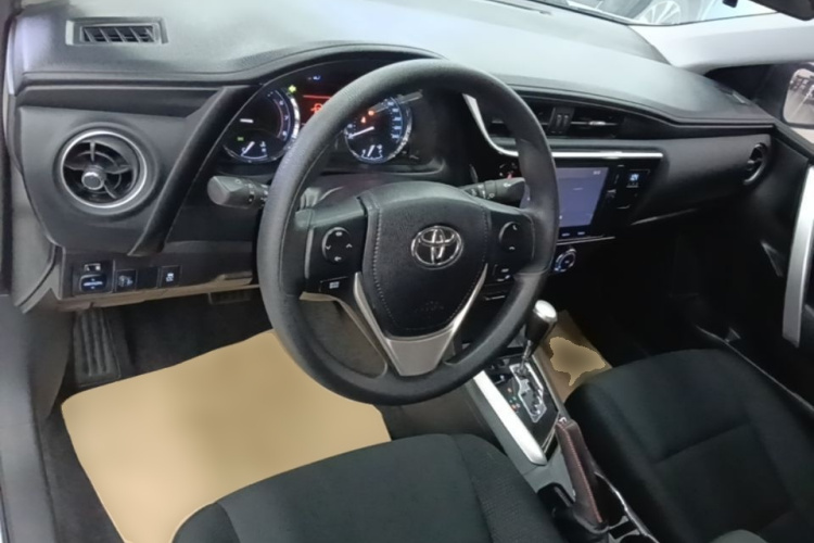 Toyota Corolla 2017 #10 Toyota Corolla 2017 car image #10