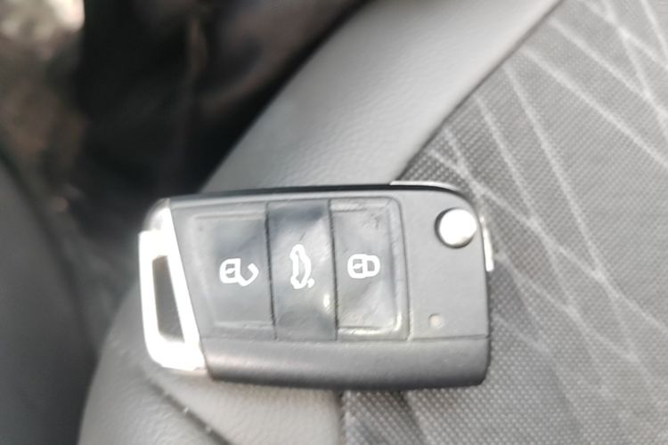 Volkswagen T-Cross 2022 изображение автомобиля #9