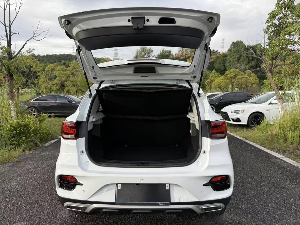 MG ZS 2022 car image #28