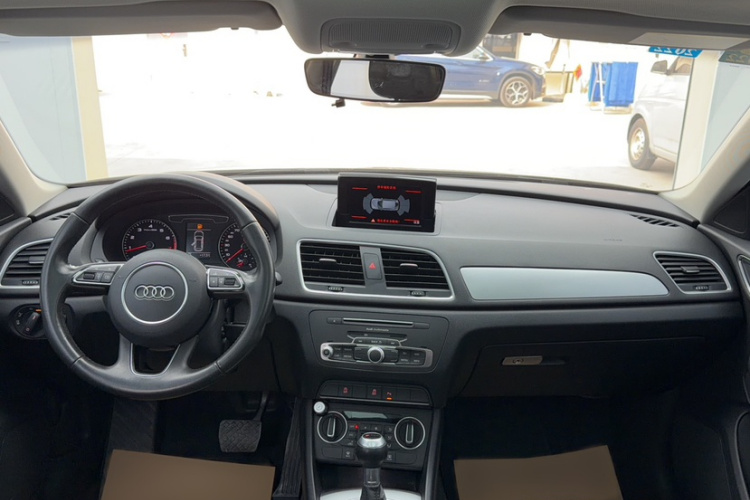 Audi Q3 2018 #17 Audi Q3 2018 car image #17