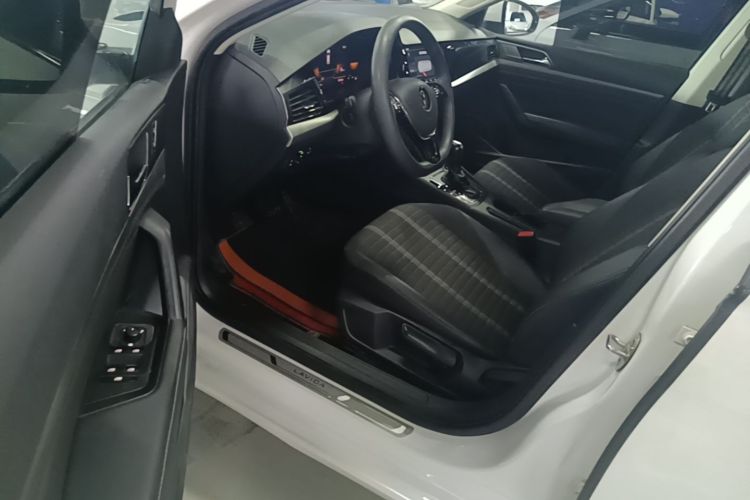Volkswagen Lavida 2021 immagine di auto #12
