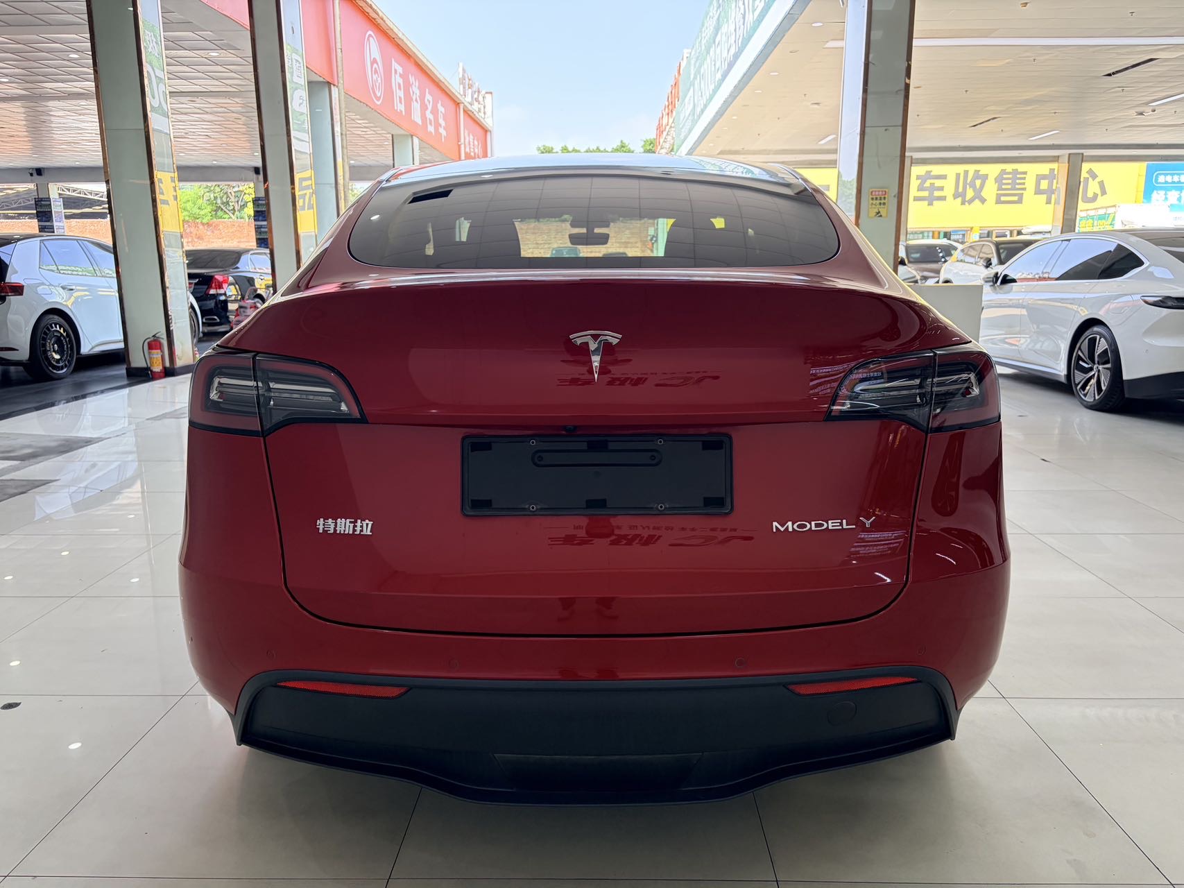 Tesla Model Y 2021 #5 Tesla Model Y 2021 car image #5
