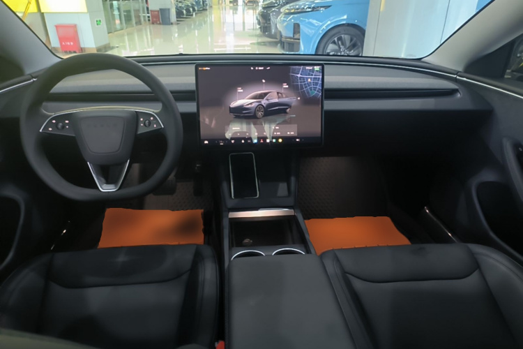 Tesla Model 3 2024 car image #10