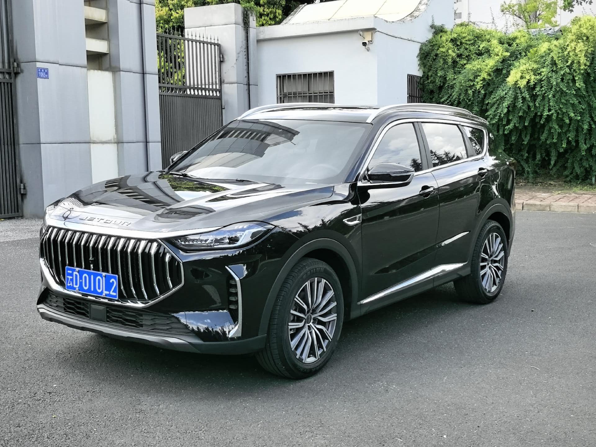 Jetour X70 PLUS 2025 car image 
