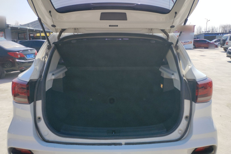 MG ZS 2020 car image #21