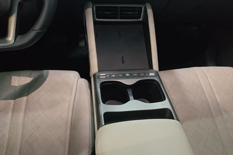 BYD YuanUP 2025 car image #14