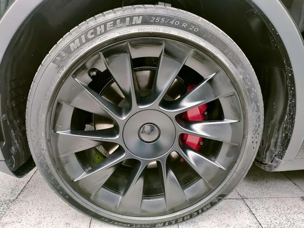 Tesla Model Y 2021 car image #7