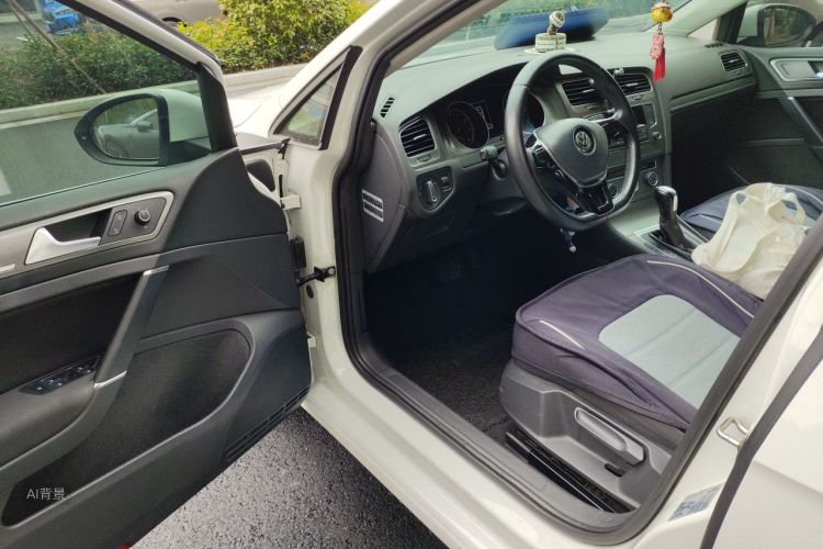 Volkswagen Golf 2015 car image #18