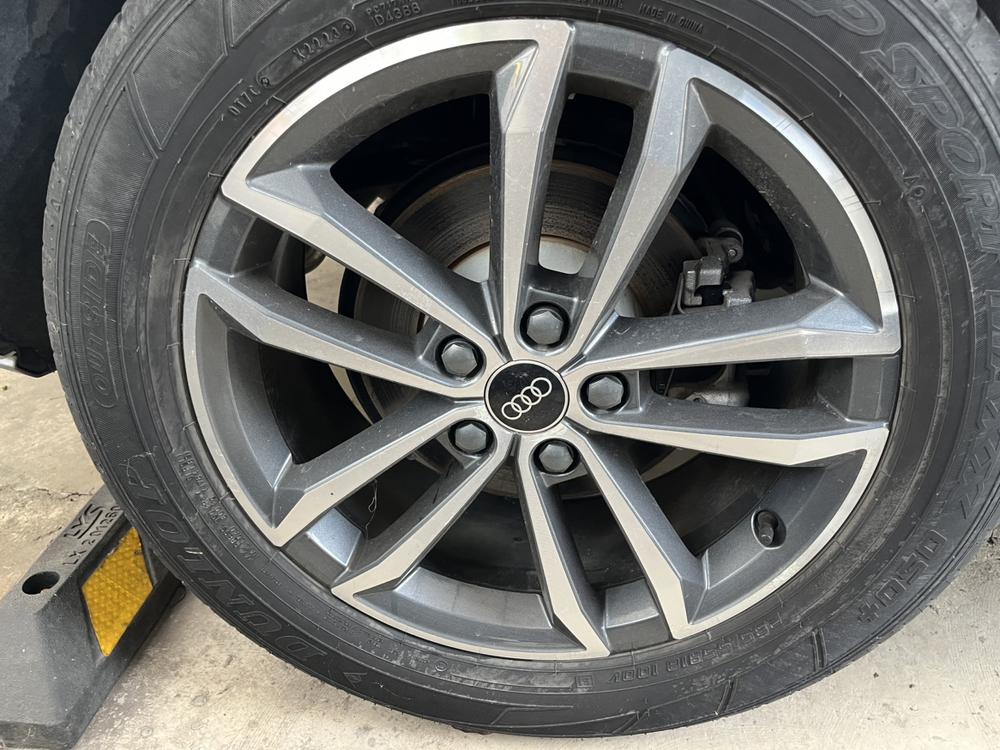Audi Q3 2023 car image #6