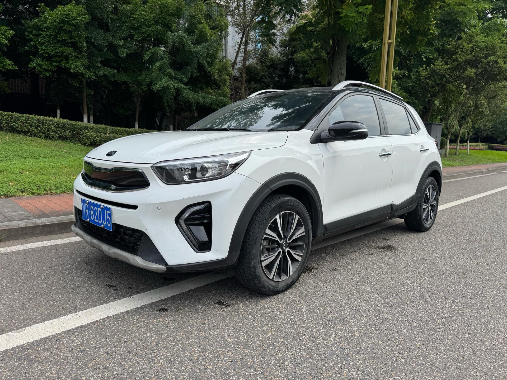 Kia KX1 2021 car image 