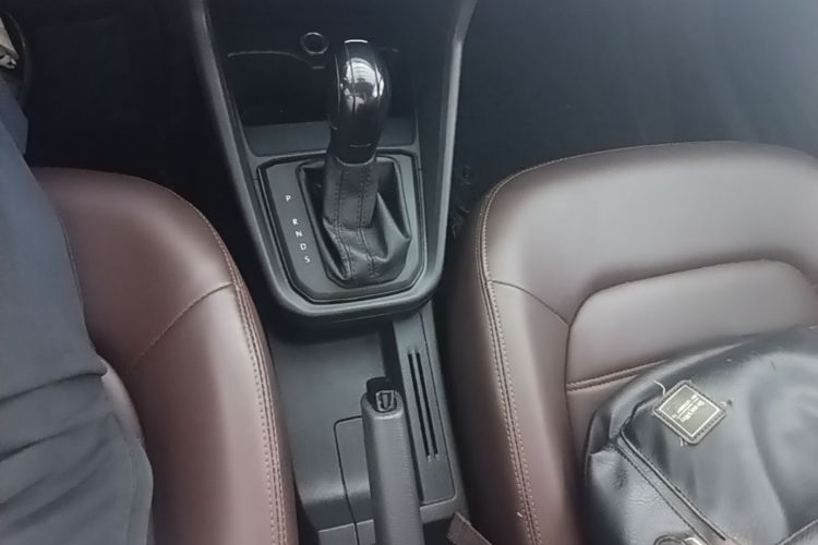 Volkswagen Santana 2016 car image #14