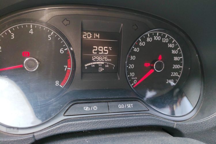 Volkswagen Polo 2016 #14 Volkswagen Polo 2016 car image #14