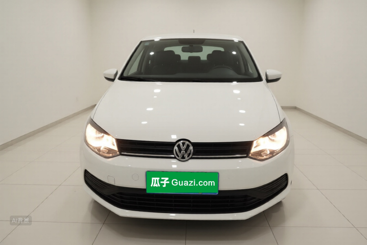 Volkswagen Polo 2015 car image #3